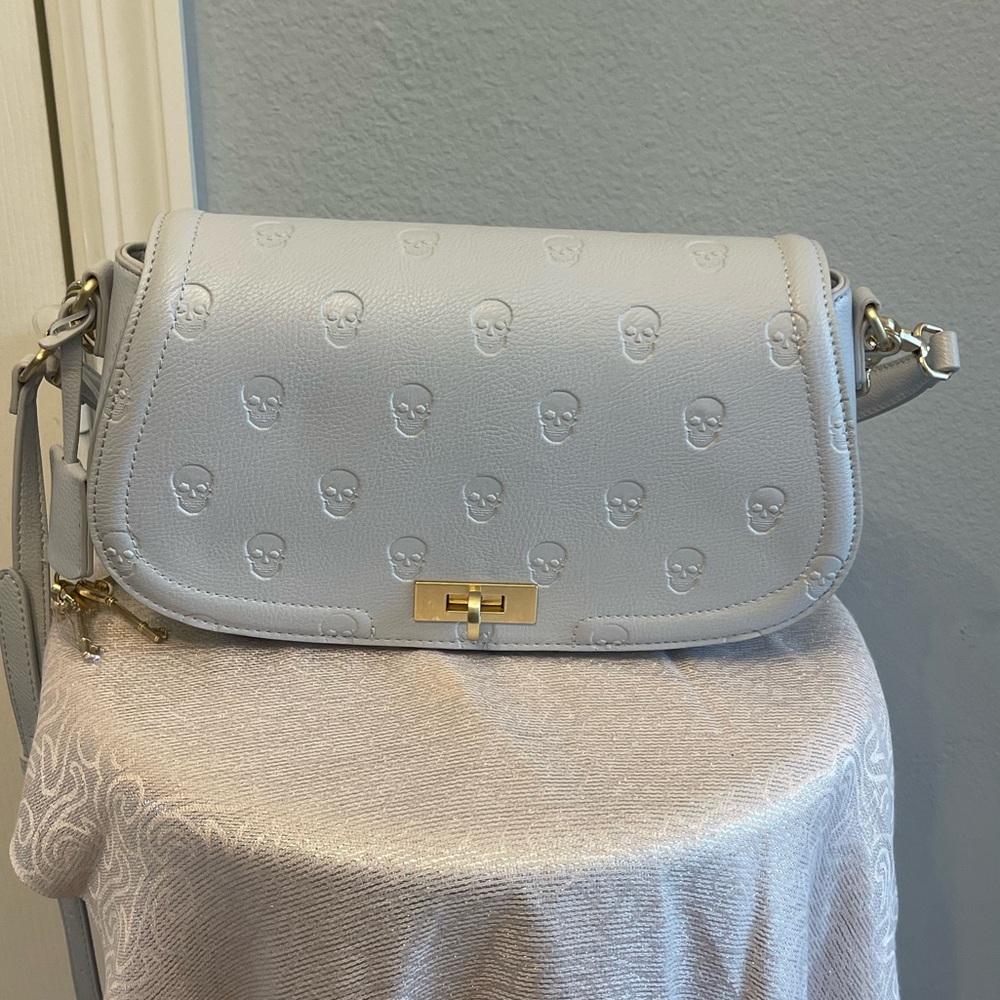 Embossed Skull Betsey faux Leather Crossbody Bag - Light Blue